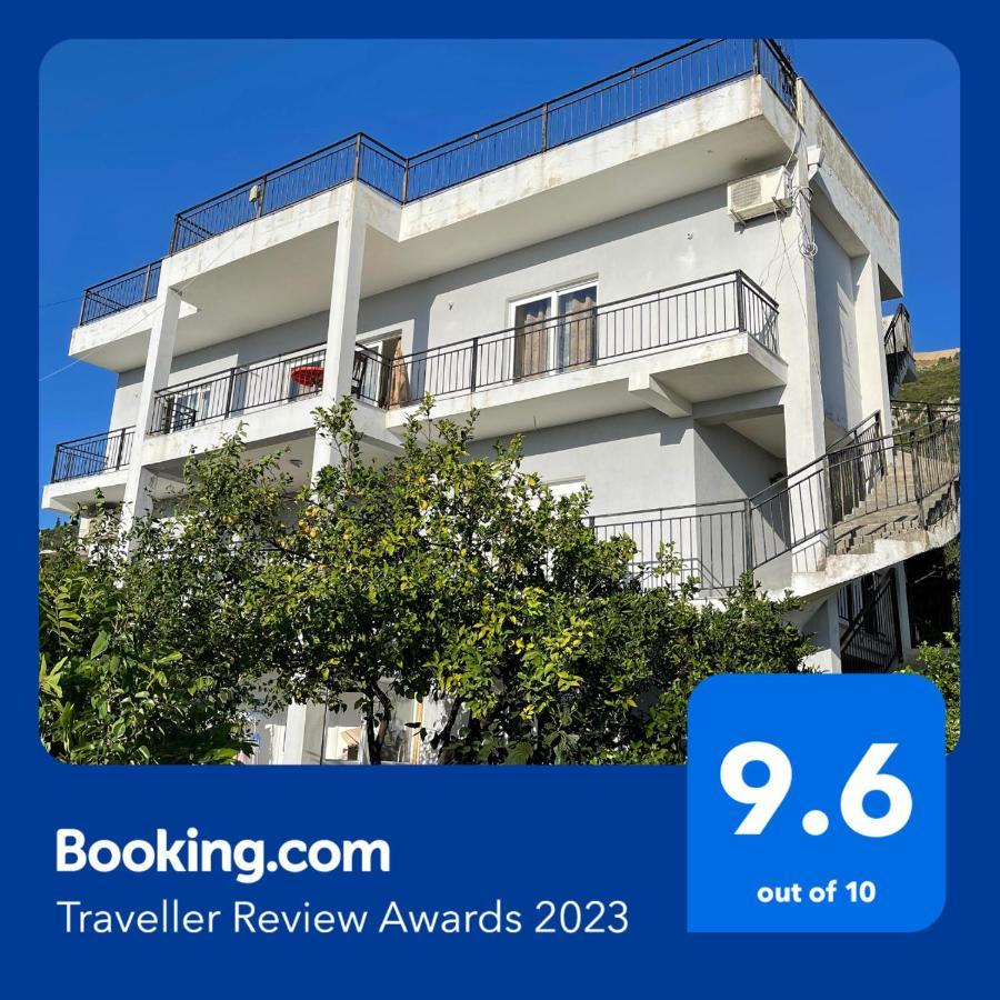 Azure Apartments By Kondo Stays Vlorë Extérieur photo