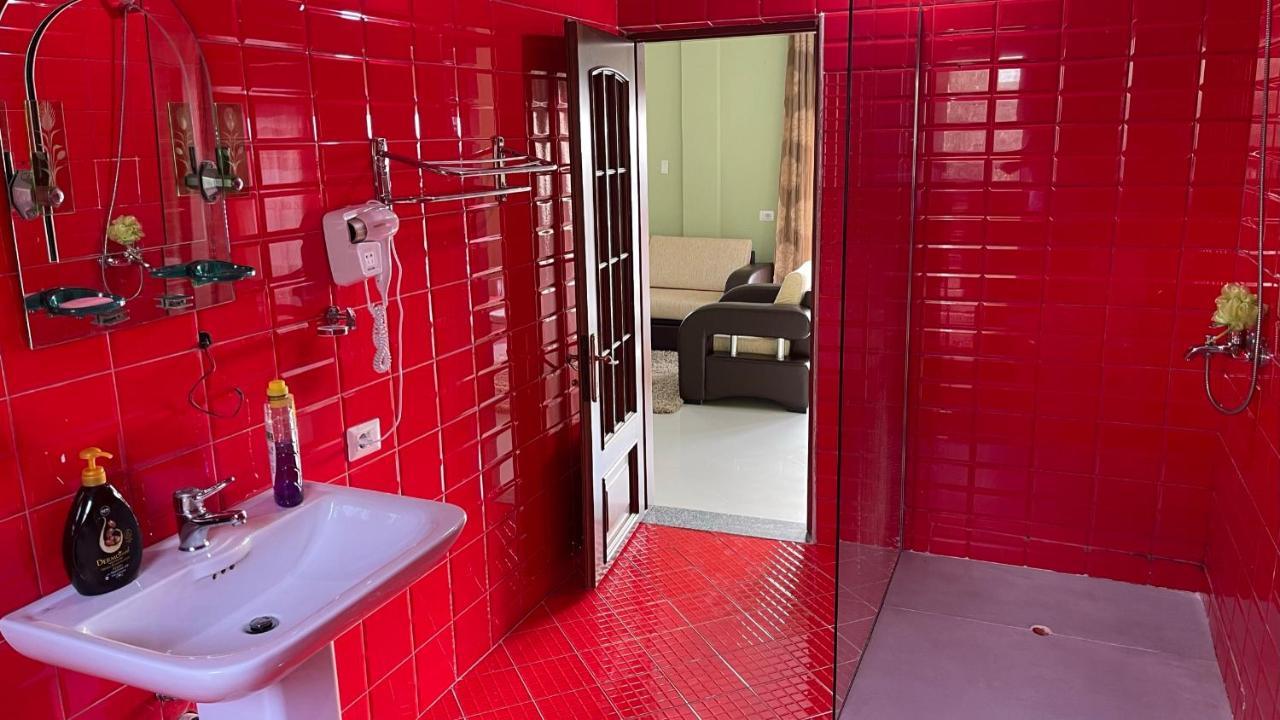 Azure Apartments By Kondo Stays Vlorë Extérieur photo