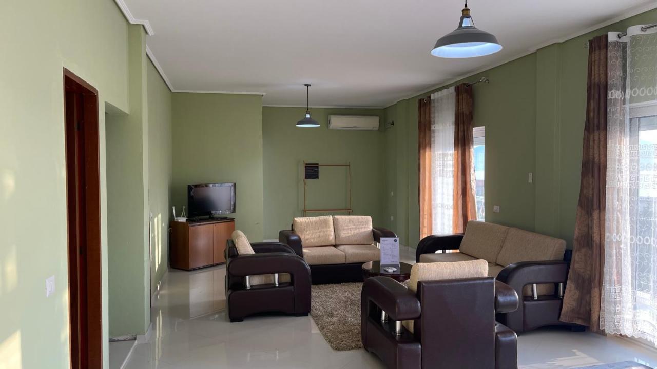 Azure Apartments By Kondo Stays Vlorë Extérieur photo