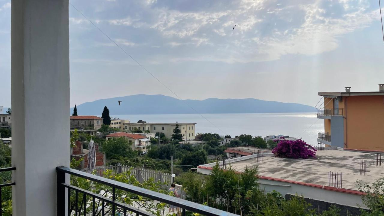 Azure Apartments By Kondo Stays Vlorë Extérieur photo