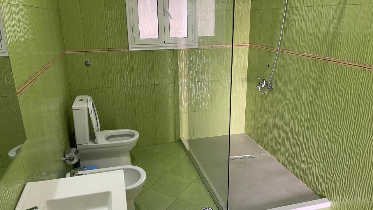 Azure Apartments By Kondo Stays Vlorë Extérieur photo